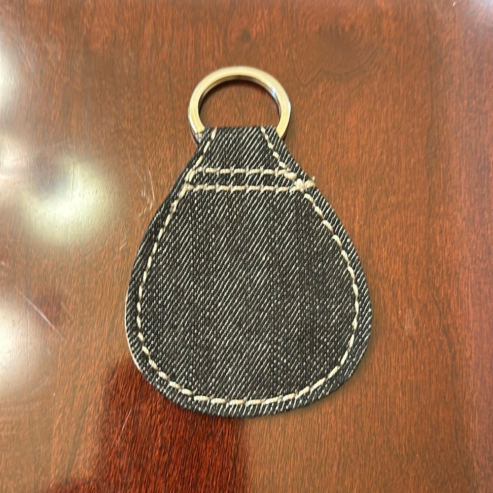 NWOT Thirty-One denim key chain